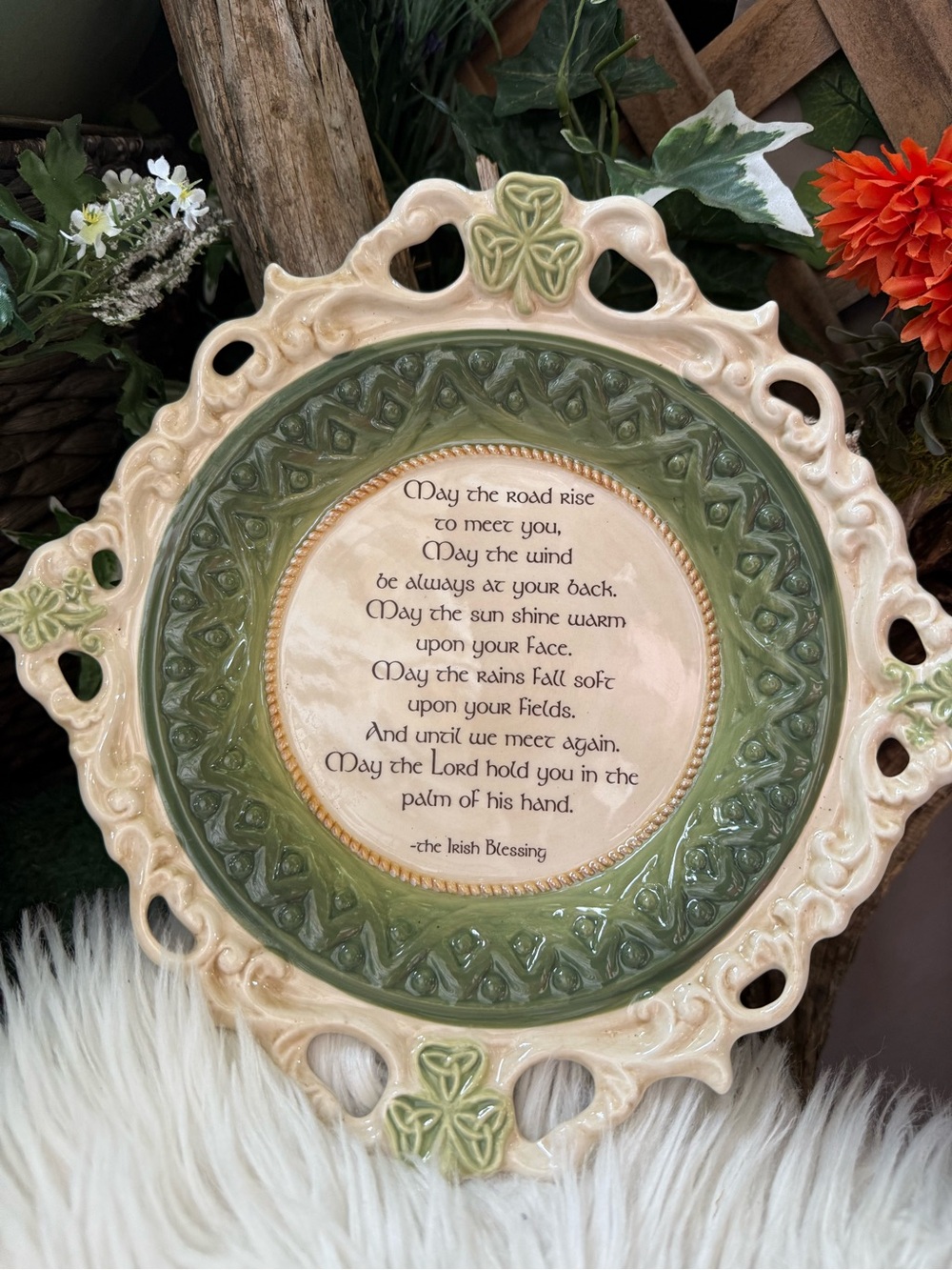 Grasslands Road Cream Ceramic Decorative Plate with Pierced Edge